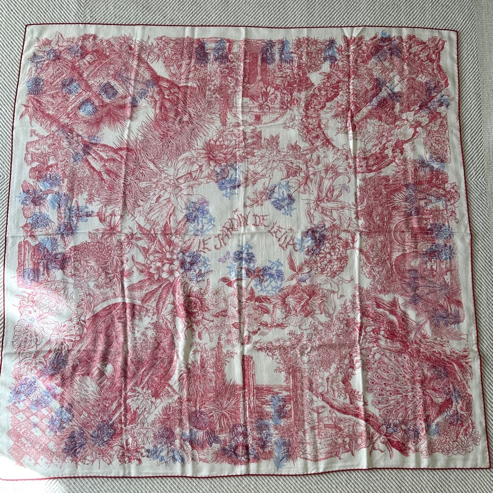 Hermes Le Jardin de Leila shawl 140